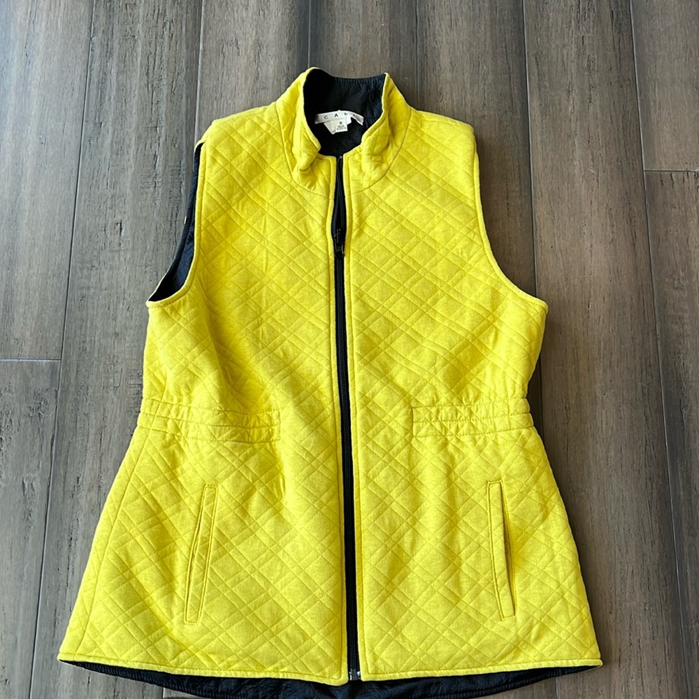 Cabi Black & Yellow Reversible Travel Vest